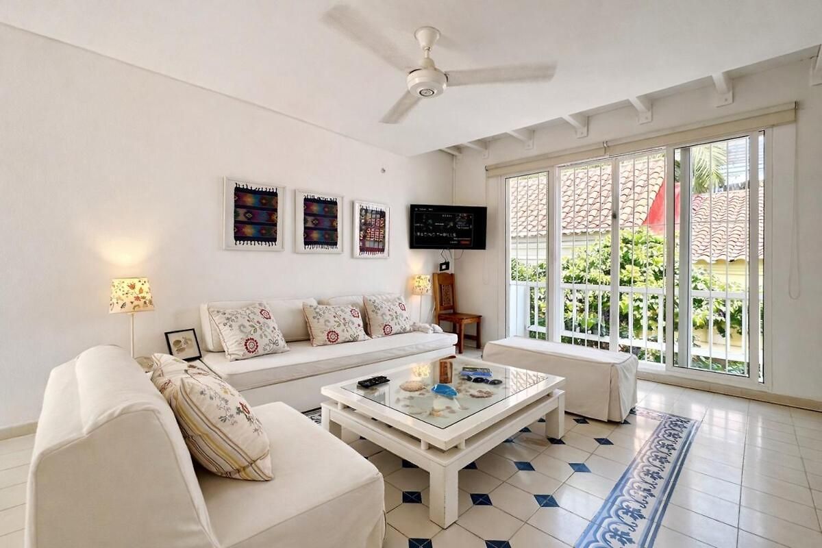 Calamari Homes - Centenario Casa 205 - Walled * Cartagena