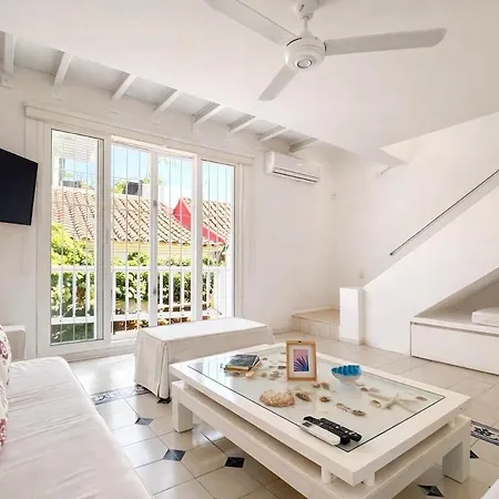 Calamari Homes - Centenario Casa 205 - Walled *