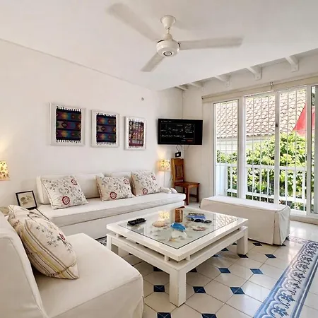 Calamari Homes - Centenario Casa 205 - Walled * Cartagena